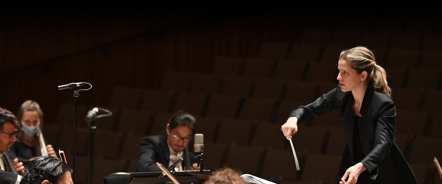 Canellakis conducts Beethoven